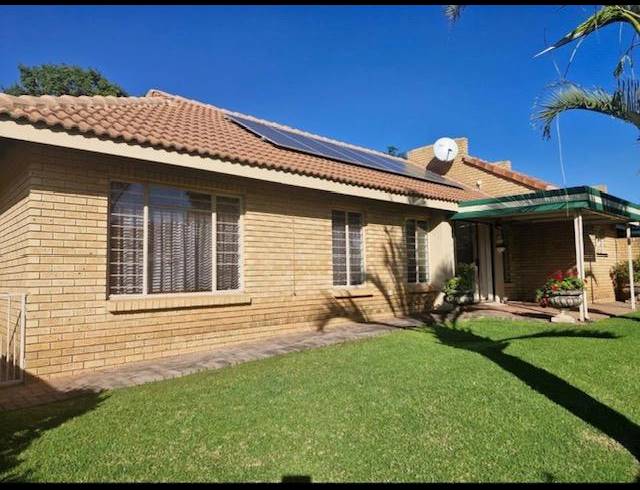 2 BEDROOM HOUSE FOR SALE IN EQUESTRIA